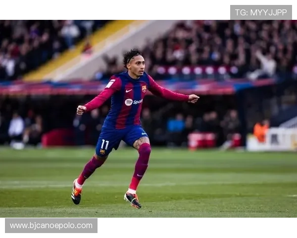 每体盘点拉菲尼亚变化：位置更靠前，体能和精神状态大幅提升